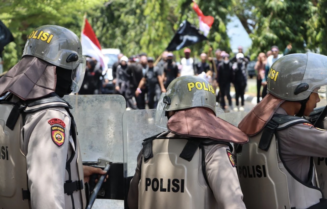 Polres Luwu saat melaksanakan latihan Keamanan Darurat Skala Besar di Bandara Bua. (Dok:ist)